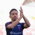 【東京】５大会連続W杯代表選出のDF長友佑都はベンチスタート　サポーター「ブラボー」祝福も