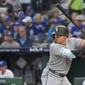 村上宗隆、リーグトップのジャッジに並ぶ７試合ぶりの16号ソロ放つ