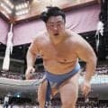 翔猿　宇良との激闘を取り直しの末に制し１敗死守「技術は変わらないけど体の調子がいい」