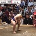 「めっちゃ目立つ」大相撲、溜まり席に存在感“ハンパない”男性著名人の姿 「視線が鋭い」ファン驚き