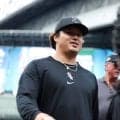 村上宗隆「感無量」イチロー氏との2Sアップし「大物同士のツーショ」「すてきすぎる」の声