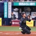 オリックス・太田 死球で倒れベンチに