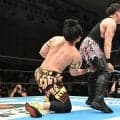 【新日本】YOHがSHOのお株を奪う頭脳的“ダーティーファイト”で勝利し「あっかんべ～」