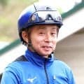 鎖骨骨折手術後２週間でダービー騎乗宣言！岩田康誠騎手が退院即トレセン訪問「まだ、さすがに違和感はありますけど」
