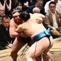 霧島がうっちゃりで大逆転！Ｖ争い単独トップに　琴栄峰との大一番「行司軍配差し違え」で１１勝目