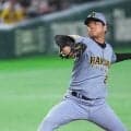 阪神・高橋遥人、7回途中4失点で降板　防御率0.99、キャベッジ初被弾でうなだれる