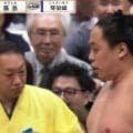 霧島に惜敗の琴栄峰、物言い最中に兄・琴勝峰と感動の光景 心配して歩み寄り…「エモすぎ」「可愛かった」ファンほっこり