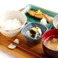 外食やコンビニでも減塩したい！簡単に実践できるメニュー別お助け法