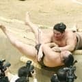 伯乃富士　単独トップ霧島撃破で逆転Ｖ残った　「不利な体勢になる可能性もあると思っていた」　観戦した両親にも感謝伝える
