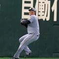 【阪神】左翼・森下翔太がレーザービームで二塁打阻止　「三塁立石」の新シートでも強み発揮