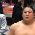 「超デカい」若隆景に“巨大すぎる”副賞「規格外過ぎる」「すごい光景だ」ファン騒然