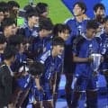 「統率とれすぎてる笑」U-17日本代表、伝統の“みんなで無視”披露！歓喜の“森脇芸”に「海外の人ポカンだろな」「受け継がれてる」【アジア杯】
