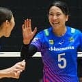 「見惚れてしまう」26歳女子バレー選手、ノースリーブの青ドレスに“変身”した姿が…「めちゃくちゃ素敵で綺麗でした」