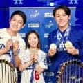 山本由伸　金メダルをかけて満面笑み！試合前に始球式のりくりゅうペアと交流　舞台裏を球団が公開　木原氏「本当にうれしかったです」