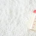 授乳中のお酒、カフェインはどう付き合う？安心して授乳を続けるために