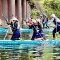 力強く「ヨイショ、ヨイショ」　高知・四万十川でメガサップレース