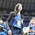 【バスケ】初優勝の長崎・馬場雄大と俳優・森カンナ夫妻の抱擁動画「最高で最強な夫婦」