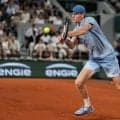 シナーがストレートの完勝で初戦突破、30連勝で生涯グランドスラムへ好発進「今日のレベルにはとても満足」[全仏オープン]