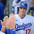 大谷翔平、投打二刀流で初対戦のロッキーズ菅野智之から先頭打者本塁打