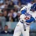 大谷翔平、６回まで無安打で降板　菅野智之と投げ合い　４回に四球などから１点は失う