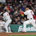 吉田正尚が４の１、先制の起点となる安打　監督代行「我々は相手を食い止めた」連敗４で止めた