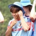 【Ｗ杯】“麦わらの一味”になった久保建英「選ばれた選手で全力で頑張る」…森保ジャパンが“ＯＮＥ　ＰＩＥＣＥ化”　負傷選外・南野の背番「８」託され奮起