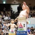 元北勝富士が息子との土俵入りに感慨深げ、５歳長男は当初嫌がるも「それだとパパが一人になっちゃう」【大相撲】