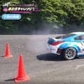 女性プロドライバー、衝撃のビタ止めドリフト披露 「凄くない？」「ガチ一発」枠内にピタリの神業に驚きの声