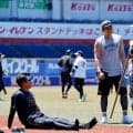 【阪神】ファウルで良かった…元虎戦士のロッテ井上広大が左翼の照明付近に直撃する大ファウル