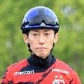 「ヒヤッとしました。骨は大丈夫」津村明秀騎手、落馬負傷も医務室から自力で歩行　日本ダービーでリアライズシリウスに騎乗予定