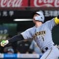 「見たことない」森下翔太の衝撃飛距離　球場唖然の“意味不明弾”に「オーマイガー」
