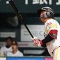逸材24歳を「まじで上げてくれ！」　迫力満点の豪快弾で“待望論”「このスイングはガチ」