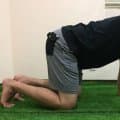 快眠ストレッチ！スポーツトレーナーが実践「肩・背中のストレッチ」