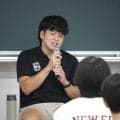 “聖地”のある東大阪市にラグビー文化が真に定着するためには？　花園ＳＨ河村謙尚が近大法学部の講義で学生と意見交換