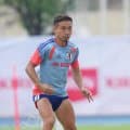 【日本代表】「これがもうW杯の魔力」長友佑都ギラギラ　日向30度超えも「疲れ感じない」
