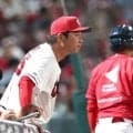 広島・新井監督　床田に敬礼「よく投げてくれた」「２死からよく打ってくれた。その後の２点打も大きかった」交流戦１勝目
