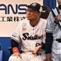ヤクルト　２カードぶり負け越し　左腕対策で右打者並べるも五回まで無安打　先発のベテラン小川は５回９安打５失点