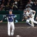 西武　再三の好守を元阪神監督も絶賛　カナリオの大飛球捕球に「完全に抜けたと思った」九回は長谷川がダイブ「落ちてもおかしくない」