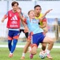 【W杯】長友佑都　日本のために自ら傷口を開く「伝えられることがある」…１２年前の試合を初めて見返す