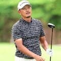 【男子ゴルフ】４０代６勝目＆大会最年長Ｖだ！　４５歳・岩田寛が１差２位で週末へ「耐えられました」