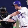 中日　代打・阿部の劇打で今季２度目サヨナラ勝ち　本拠地が熱狂　０-０の九回に決めた　連敗を５で止める　松山が今季初勝利
