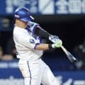ＤｅＮＡ　牧弾から４発大勝　逆転３ランで連夜お立ち台　相川監督「帰ってきて打撃もバージョンアップしている」