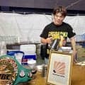 【ボクシング】重岡優大氏が現役最後の世界戦会場でカフェ出店、リングでシャドーボクシング「やばい、マジ試合がしたくなった」