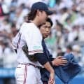 ヤクルト　３連敗で首位陥落　神宮球場１００周年記念試合２連敗　池山監督「満員のお客さまに申し訳なかった」