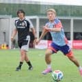 【Ｗ杯】俊輔コーチの“ＦＫ塾”　森保ジャパンの課題「スペシャリスト不在」技術伝授始まる…現地から記者がリポート