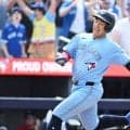 岡本和真の激走生還後…激写した光景「素晴らしい」　日本ファンも感激「憂鬱な月曜に嬉しい」