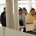 羽田空港に横綱豊昇龍ら力士、関係者１３０人がズラリ！霧島は美人妻と一緒に搭乗「彼女の夢だった」大相撲パリ公演に出発