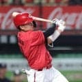 広島　ドラフト１位・平川が待望のプロ初本塁打　右打席で好敵手・武内から「うれしいです！」両手を上げてガッツポーズ