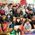 リーグワン初制覇の神戸スティーラーズ　病棟の子どもたちを訪問