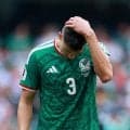 開幕戦からレッドカード３枚、メキシコ対南アでW杯波乱の幕開け！サンパイオ主審ためらいなし